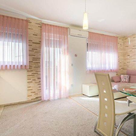 Apartment Sara - Free Parking For 2 Cars Zagreb Buitenkant foto