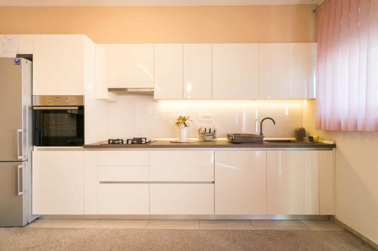 Apartment Sara - Free Parking For 2 Cars Zagreb Buitenkant foto