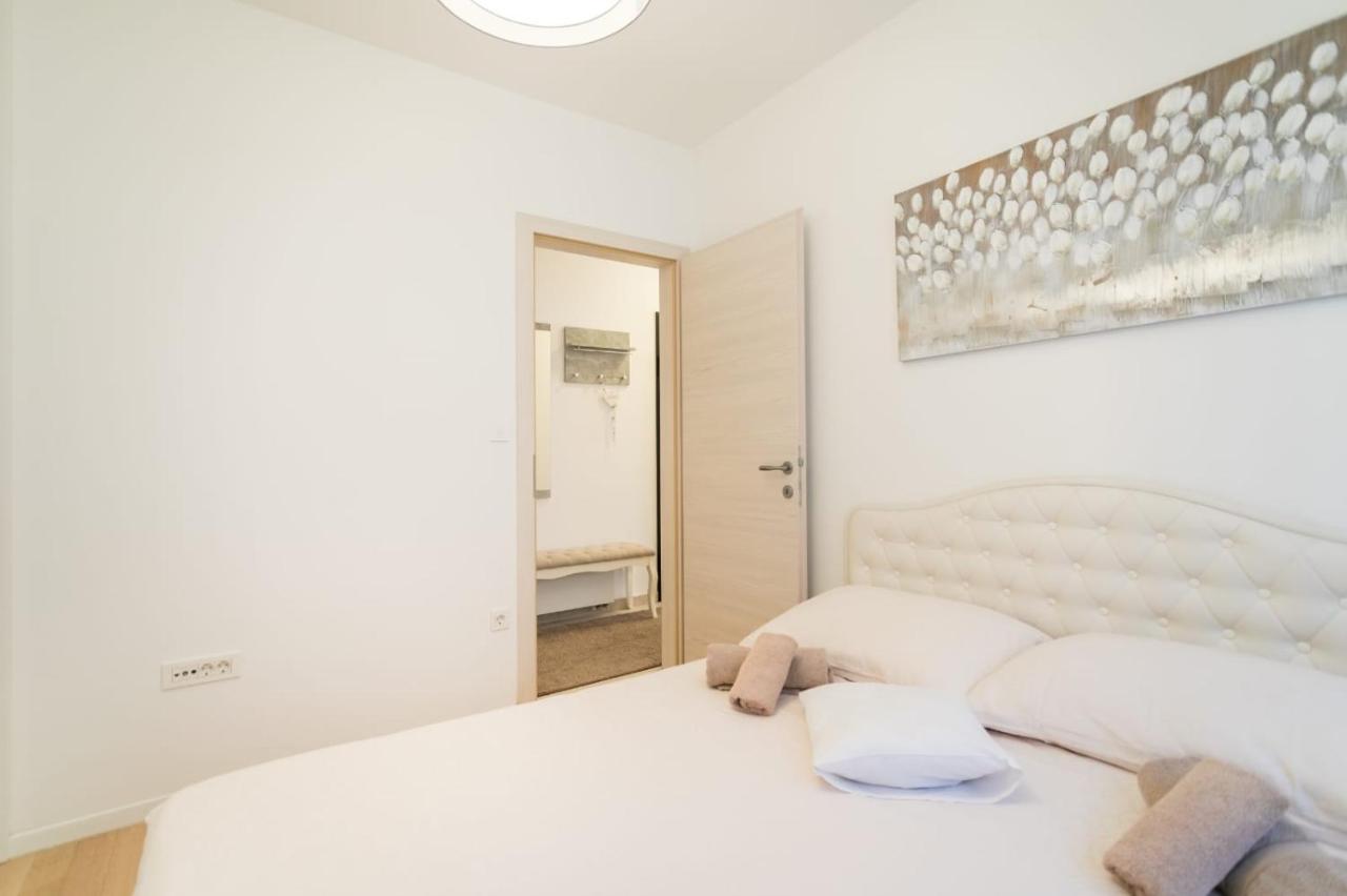 Apartment Sara - Free Parking For 2 Cars Zagreb Buitenkant foto