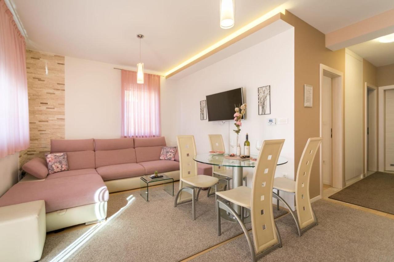 Apartment Sara - Free Parking For 2 Cars Zagreb Buitenkant foto