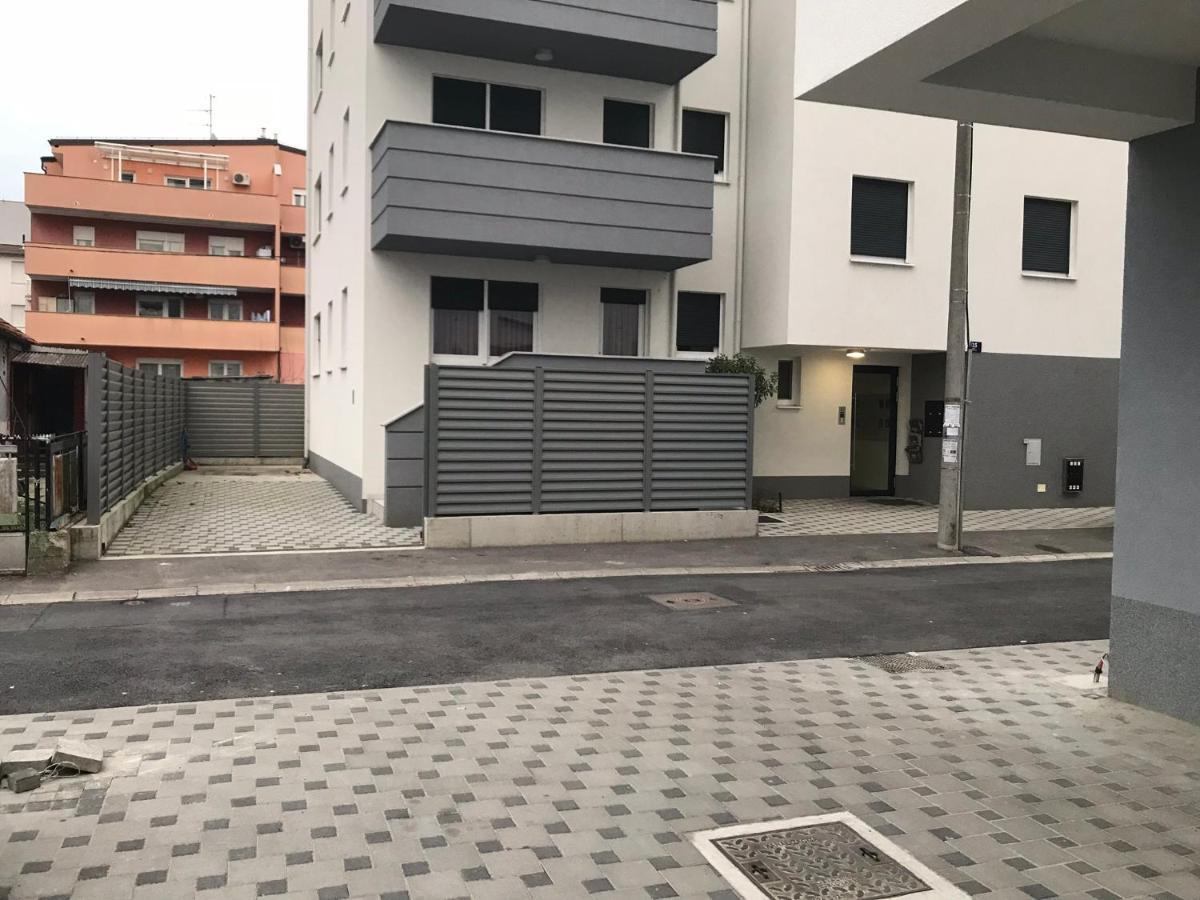 Apartment Sara - Free Parking For 2 Cars Zagreb Buitenkant foto